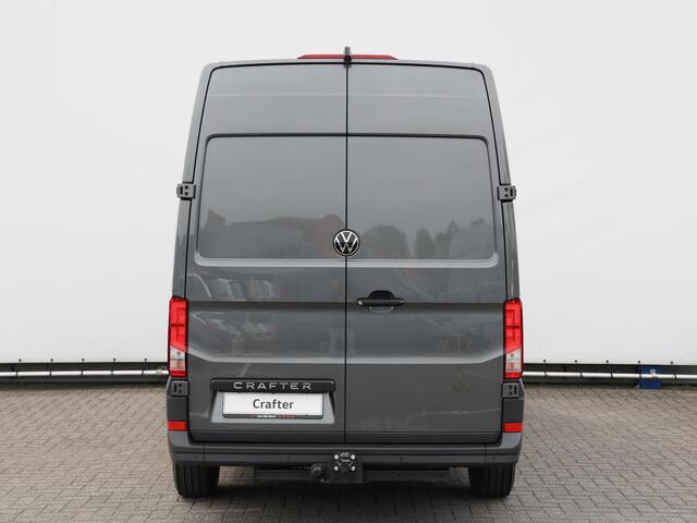 Volkswagen CRAFTER 35 2.0 TDI 140PK L3H3 Trendline | Nieuw model | Airco | Cruise Control | PDC | Alarm | Camera | Bijrijdersbank | Trekhaak |
