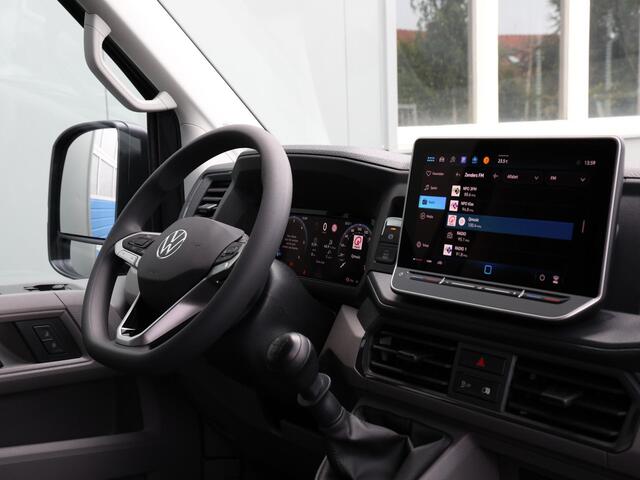 Volkswagen CRAFTER 35 2.0 TDI 140PK L3H3 Trendline | Nieuw model | Airco | Cruise Control | PDC | Alarm | Camera | Bijrijdersbank | Trekhaak |