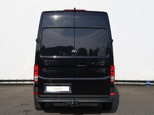 Volkswagen CRAFTER 35 2.0 TDI 140PK L3H3 Trendline | Nieuw model | Airco | Cruise Control | Alarm | Camera | Bijrijdersbank | Trekhaak |
