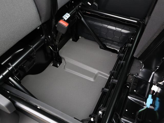 Volkswagen CRAFTER 35 2.0 TDI 140PK L4H3 Trendline | Nieuw model | Airco | Cruise Control | PDC | Camera | Bijrijdersbank | Trekhaak |