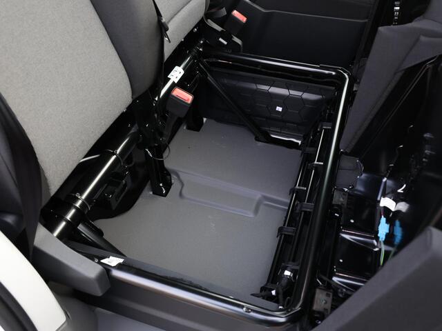 Volkswagen CRAFTER 35 2.0 TDI L3H3 140pk Automaat Exclusive | Nieuw model | ACC | Digital cockpit | LED | Trekhaak | Alarm | 17" Lmv |