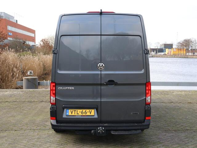 Volkswagen CRAFTER 35 2.0 TDI 177PK L3H3 Exclusive 75 Edition | Navi | LED | ACC | Leer | Trekhaak | Airco | 17 inch LMV | Bijrijdersbank |