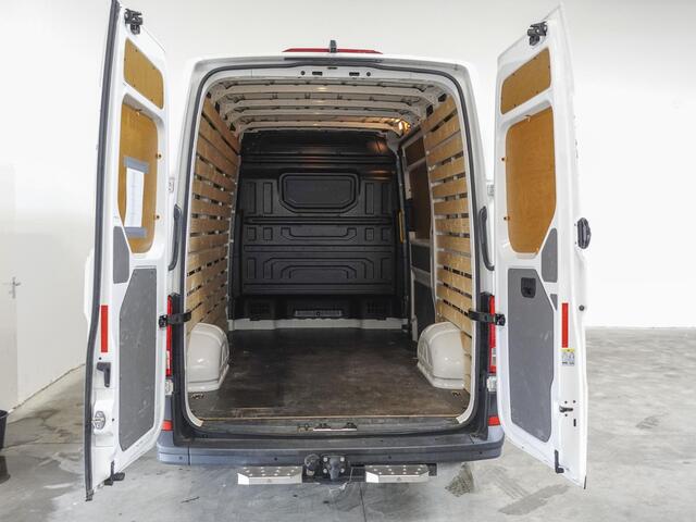 Volkswagen CRAFTER 102pk L3H3/ L2H2 Highline Volkswagen Crafter 102pk L3H3 Highline Airco Navi Cruise Camera Trekhaak