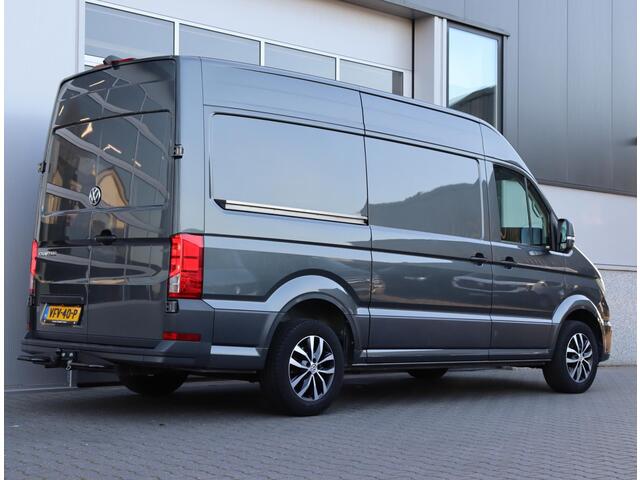 Volkswagen CRAFTER 35 2.0 TDI L3H3 Highline | Trekhaak | Navigatie | Achteruitrijcamera!