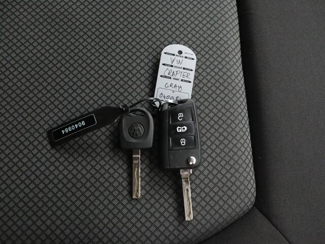 Volkswagen CRAFTER 2.0TDI 177PK L3H2 | Navigatie | Airco | Cruise | Betimmering
