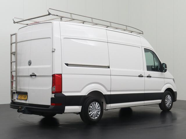Volkswagen CRAFTER 2.0TDI 140PK L3H3 Highline | Imperiaal | Trekhaak | Airco | Cruise | 3-Persoons | Betimmering