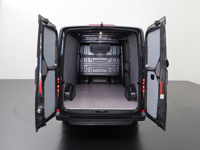 Volkswagen CRAFTER 2.0TDI 140PK L3H2 | Navigatie | Camera | Airco | Betimmering