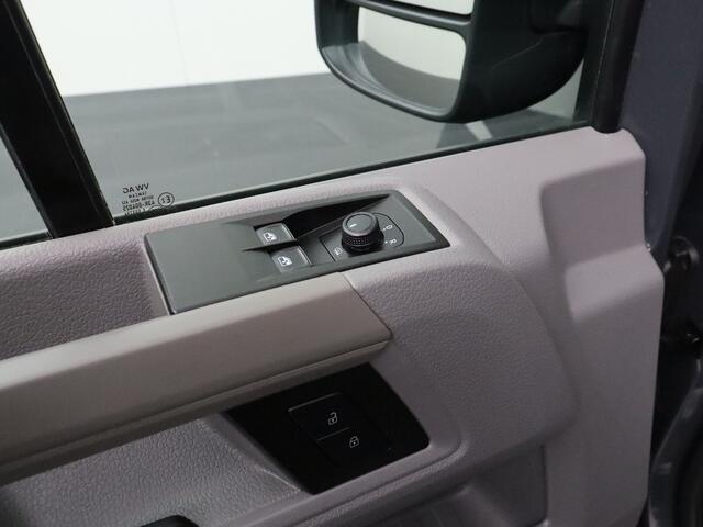 Volkswagen CRAFTER 2.0TDI 140PK L3H2 | Navigatie | Camera | Airco | Betimmering