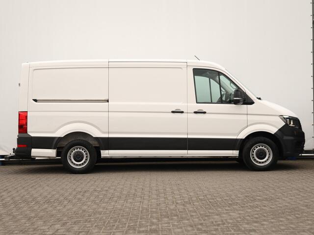 Volkswagen CRAFTER 30 2.0 TDI 102PK L3H2 Economy Business | Airco | Cruise | Navigatie via app-connect | Trekhaak | Bijrijdersbank |