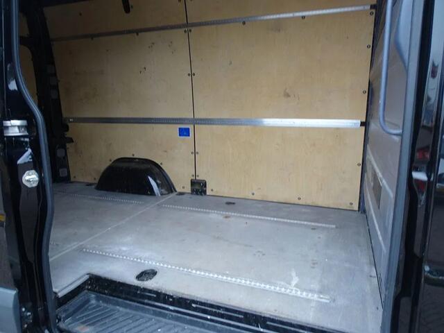 Volkswagen CRAFTER 2.0TDI 80KW L2H2 AIRCO Navigatie mooie bus