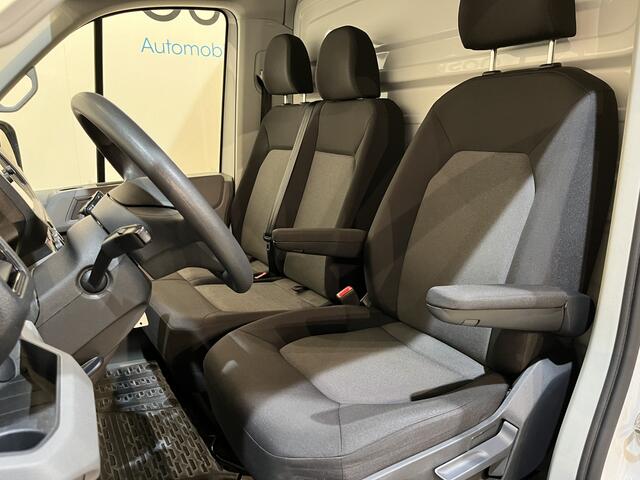 Volkswagen CRAFTER 35 2.0 TDI L3 140 PK Bakwagen / Dhollandia Laadklep / Euro 6 / Meubelbak / Zijdeur / Airco / CarPlay / Navigatie / Cruise Control / 3-Zits / 70.000 KM !!