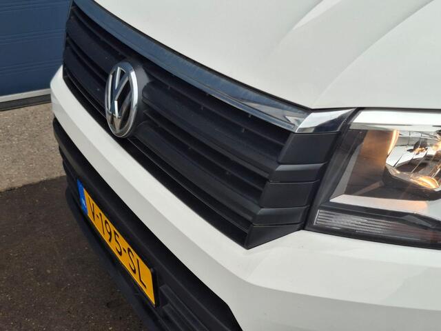Volkswagen CRAFTER 35 2.0 TDI L3H3 Highline AIRCO / CRUISE CONTROLE / NAVI / TREKHAAK