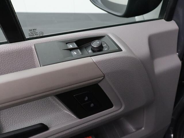 Volkswagen CRAFTER 2.0TDI 140PK DSG Automaat L5H3 Jumbo | Navigatie | Betimmering | Camera | 3-Persoons