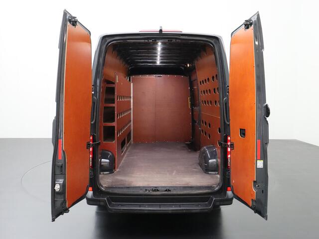 Volkswagen CRAFTER 2.0TDI 140PK DSG Automaat L4H3 Highline | Navigatie | Camera | Airco | Cruise | Betimmering