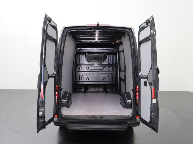 Volkswagen CRAFTER 2.0TDI 140PK L3H3 Highline | Navigatie | Camera | Airco | Cruise