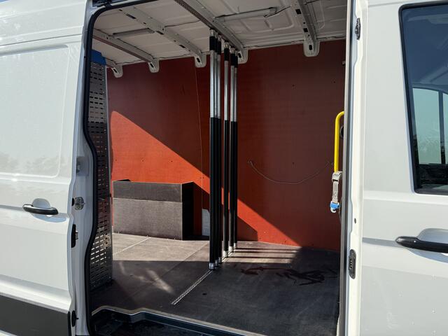 Volkswagen CRAFTER 2.0 TDI 140 PK Comfortline / L3H3 / AIRCO / CRUISE / SORTIMO INRICHTING / PDC / 3-ZITS / 3000 KG AHG