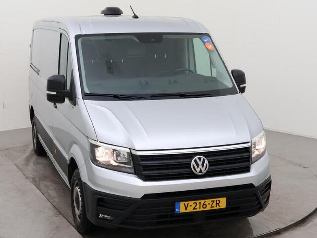 Volkswagen CRAFTER 102pk L3H2 / L2H1 Comfortline Executive+ Navigatie Cruise control Parkeersensoren Airco Euro6