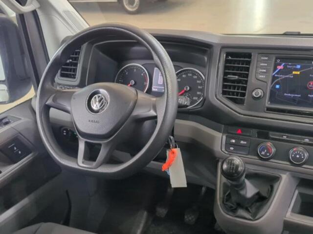 Volkswagen CRAFTER 102pk L3H2 / L2H1 Comfortline Executive+ Navigatie Cruise control Parkeersensoren Airco Euro6