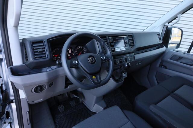 Volkswagen CRAFTER 30 2.0 TDI 140 pk L3H3 Highline | Trekhaak | 3-zits | Achteruitrijcamera | Geveerde bestuurdersstoel