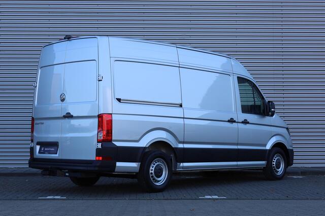 Volkswagen CRAFTER 30 2.0 TDI 140 pk L3H3 Highline | Trekhaak | 3-zits | Achteruitrijcamera | Geveerde bestuurdersstoel