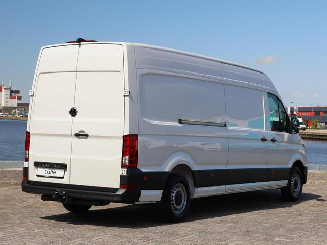Volkswagen CRAFTER Bedrijfswagens 2.0 TDI L4H3 140PK Trendline | Nieuw model | Airco | Cruise Control | Camera | Bijrijdersbank | Trekhaak |