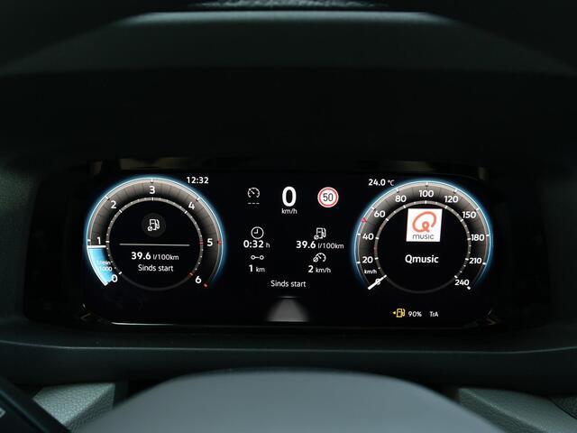 Volkswagen CRAFTER Bedrijfswagens 2.0 TDI L4H3 140PK Trendline | Nieuw model | Airco | Cruise Control | Camera | Bijrijdersbank | Trekhaak |