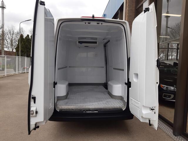 Volkswagen CRAFTER Koelwagen Vrieswagen 230V Stekker 2.0 TDI L3H2 140Pk Automaat