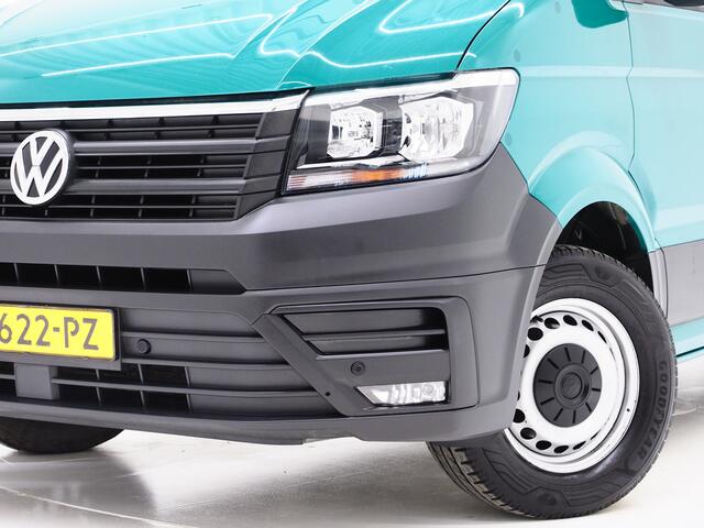 Volkswagen CRAFTER 35 2.0 TDI L3H3 | Carplay | Gev. Stoel | Cruise | DAB | PDC | Trekhaak