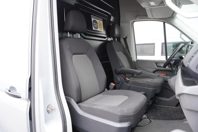 Volkswagen CRAFTER 2.0 TDI 140PK L3H3 Automaat EURO 6 - Airco - Navi - Cruise - ¤ 18.950,- Excl.
