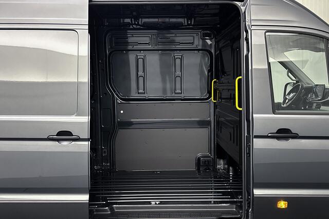 Volkswagen CRAFTER 2.0 TDI L3H3 177PK DSG | Nieuw model | 2x Schuifdeur | Adaptieve cruise control | Parkeersensoren | Stoelen verwarmd