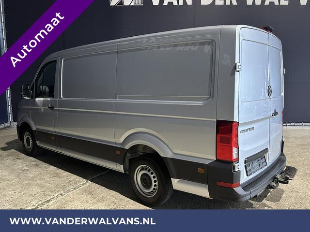 Volkswagen CRAFTER 2.0 TDI 141pk Automaat L3H2 L2H1 Euro6 Airco | Camera | Apple Carplay | 3000kg Trekhaak | Navigatie Android Auto, Bijrijdersbank
