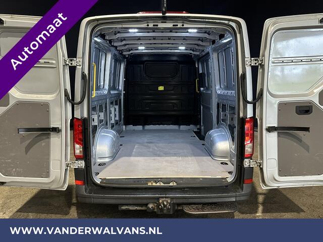 Volkswagen CRAFTER 2.0 TDI 141pk Automaat L3H2 L2H1 Euro6 Airco | Camera | Apple Carplay | 3000kg Trekhaak | Navigatie Android Auto, Bijrijdersbank