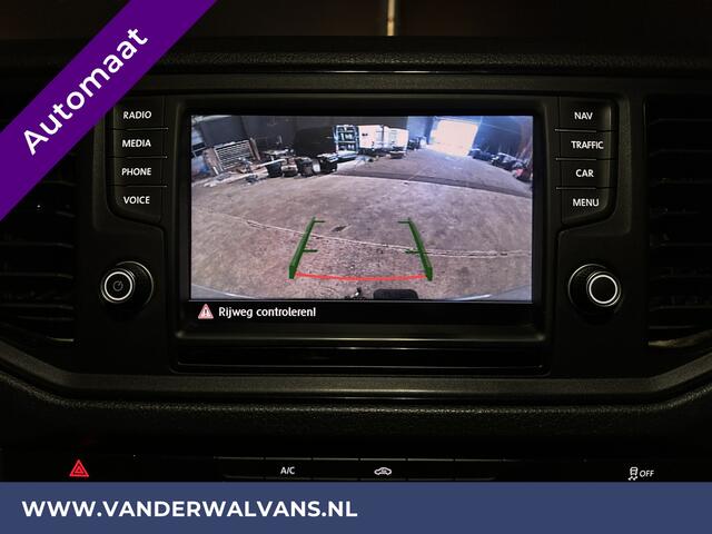 Volkswagen CRAFTER 2.0 TDI 141pk Automaat L3H2 L2H1 Euro6 Airco | Camera | Apple Carplay | 3000kg Trekhaak | Navigatie Android Auto, Bijrijdersbank