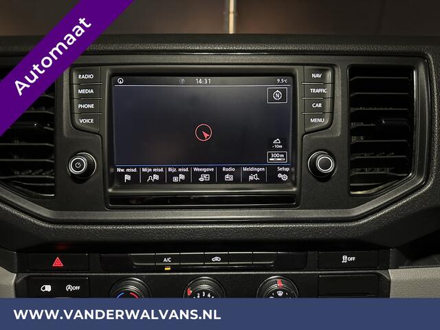 Volkswagen CRAFTER 2.0 TDI 141pk Automaat L3H2 L2H1 Euro6 Airco | Camera | Apple Carplay | 3000kg Trekhaak | Navigatie Android Auto, Bijrijdersbank