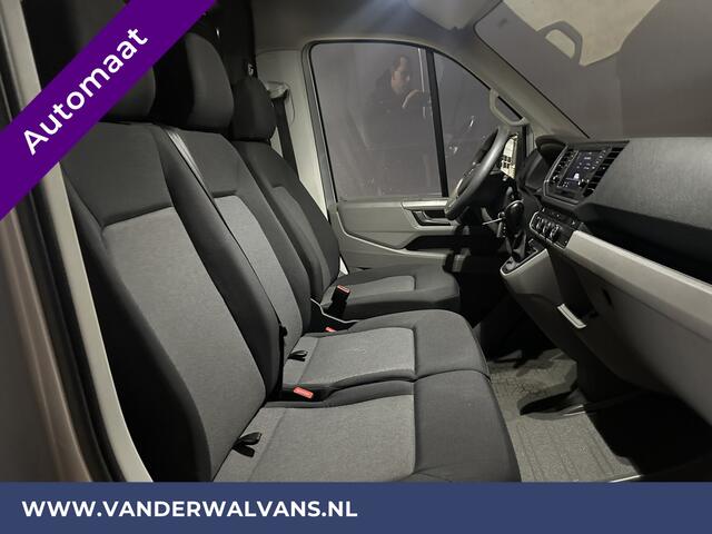 Volkswagen CRAFTER 2.0 TDI 141pk Automaat L3H2 L2H1 Euro6 Airco | Camera | Apple Carplay | 3000kg Trekhaak | Navigatie Android Auto, Bijrijdersbank