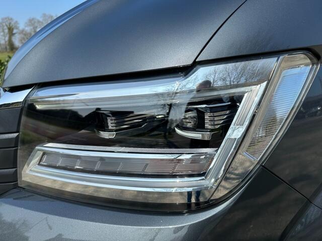 Volkswagen CRAFTER 35 2.0 TDI L3H3 Highline DSG8 Led / ACC / Carplay