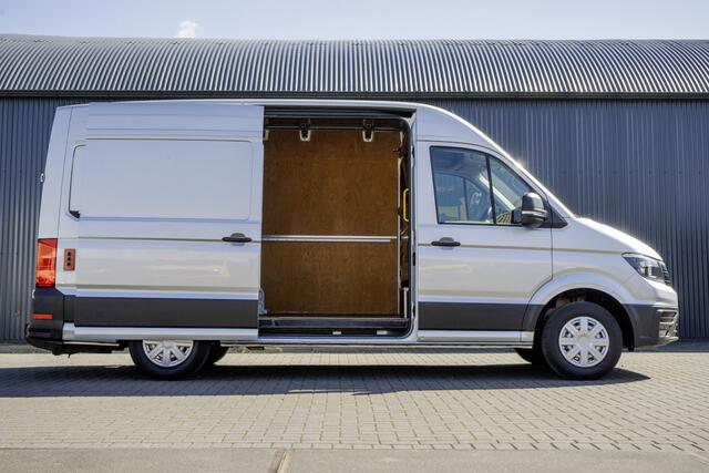 Volkswagen CRAFTER 2.0 TDI L3H3 140pk | Laadklep | Laadlift | Automaat | CarPlay | Camera | PDC | Cruise | Airco | Euro 6