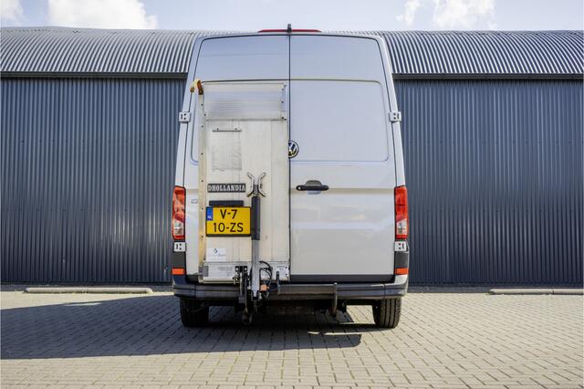 Volkswagen CRAFTER 2.0 TDI L3H3 140pk | Laadklep | Laadlift | Automaat | CarPlay | Camera | PDC | Cruise | Airco | Euro 6