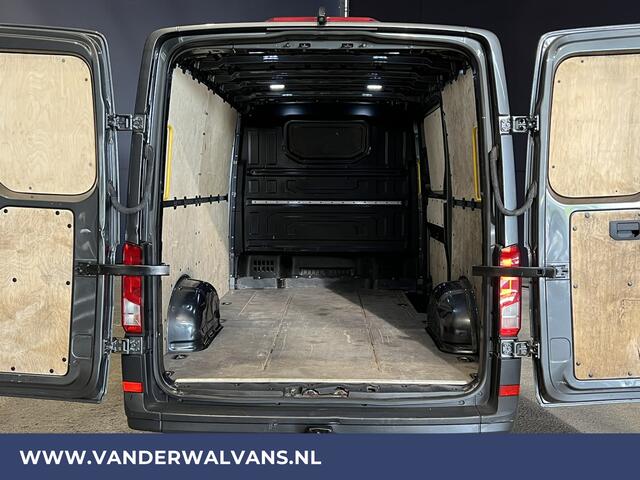 Volkswagen CRAFTER 2.0 TDI 177pk L3H2 L2H1 Euro6 Airco | Camera | Navigatie | Apple Carplay | Android Auto, 3000kg trekhaak, Bijrijdersbank