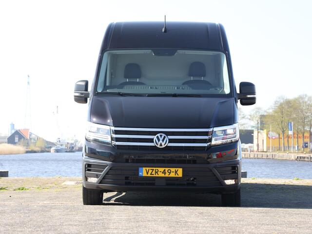 Volkswagen CRAFTER 2.0 TDI 177PK Automaat L3H3 Exclusive 75-Edition | ACC | LED | ErgoComfort Stoel | Climatronic | 2x Schuifdeur | Leder | Camera | Trekhaak | Betimmering |
