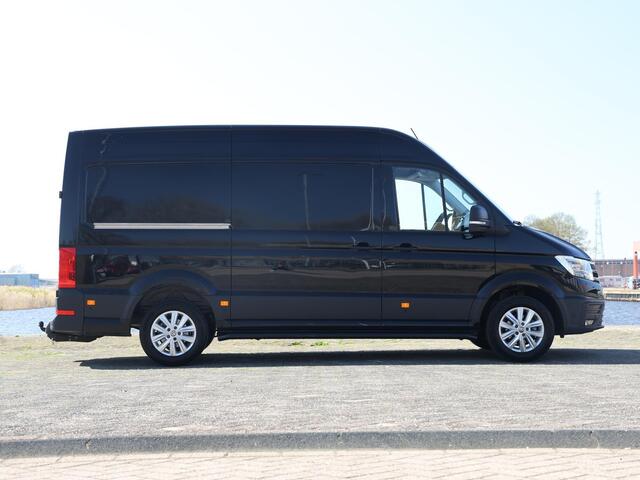 Volkswagen CRAFTER 2.0 TDI 177PK Automaat L3H3 Exclusive 75-Edition | ACC | LED | ErgoComfort Stoel | Climatronic | 2x Schuifdeur | Leder | Camera | Trekhaak | Betimmering |