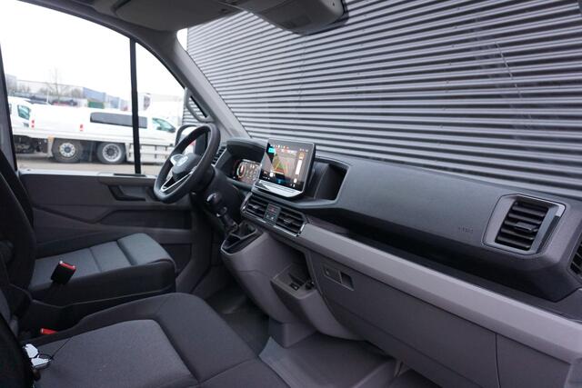 Volkswagen CRAFTER 35 | L3H3 | Facelift | 5 jaar garantie | Geveerde stoel | LED koplampen | Camera | Cruise | PDC