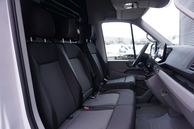 Volkswagen CRAFTER 35 | L3H3 | Facelift | 5 jaar garantie | Geveerde stoel | LED koplampen | Camera | Cruise | PDC