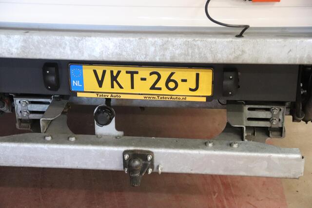 Volkswagen CRAFTER EXTRA GROTE BAK 1000 KG LAADKLEP TREKHAAK
