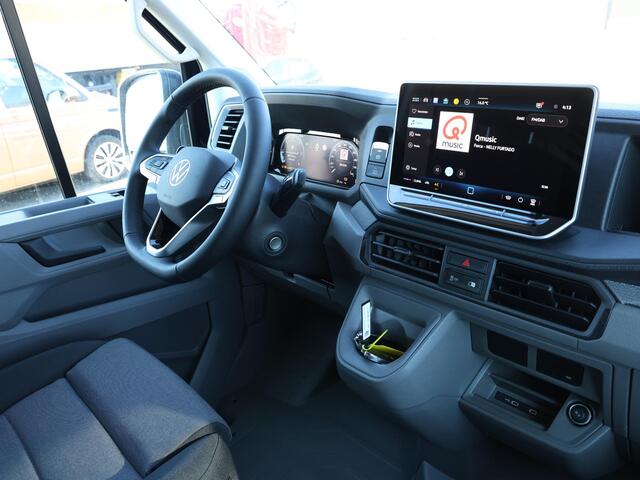 Volkswagen CRAFTER 2.0 TDI 177PK Automaat L3H3 Highline | Nieuw Model | Geveerde Stoel | Airco | Cruise Control | PDC | Bijrijdersbank | Trekhaak | Achteruitrijcamera |