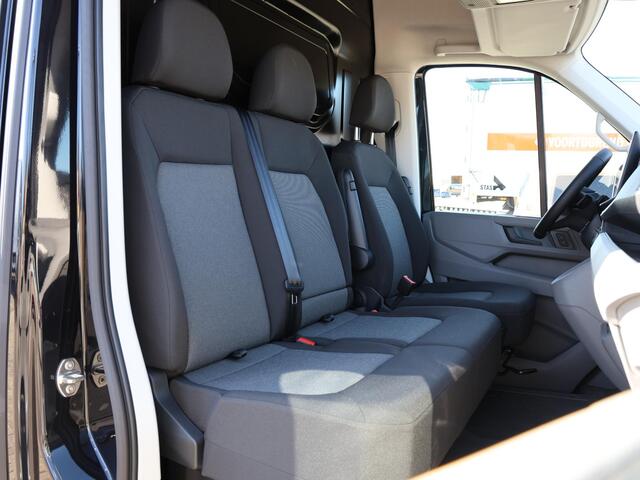 Volkswagen CRAFTER 2.0 TDI 177PK Automaat L3H3 Highline | Navi | Airco | Cruise Control | PDC | Bijrijdersbank | Trekhaak | Achteruitrijcamera |