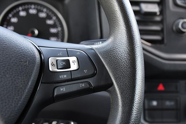 Volkswagen CRAFTER 35 2.0 TDI L3H3 Highline Cruise, Sensoren, Multimedia, 140PK, Trekhaak, Airco, Uniek!
