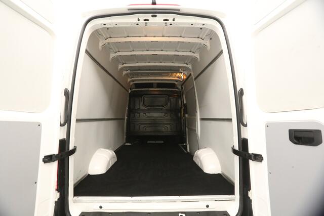 Volkswagen CRAFTER 35 2.0 TDI L3H3 177PK 3500KG Trekgew. Airco Camera Carplay Cruise Navi PDC Elektrpakket
