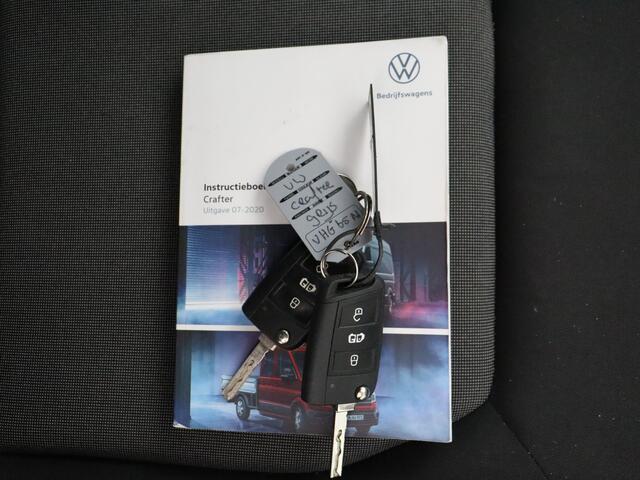 Volkswagen CRAFTER 2.0TDI 140PK L3H2 Highline | Navigatie | Camera | Airco | Betimmering