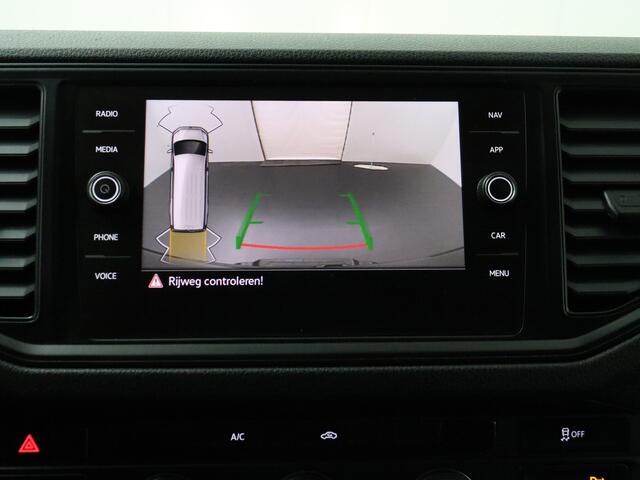 Volkswagen CRAFTER 2.0TDI 140PK L3H2 Highline | 3-Persoons | Navigatie | Camera | Airco | Betimmering